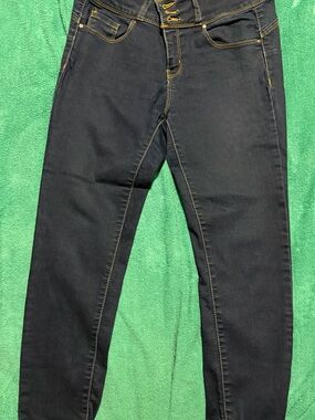 Wax Jean Women’s  Skinny Stretch Jeans with Contrasting Stitch